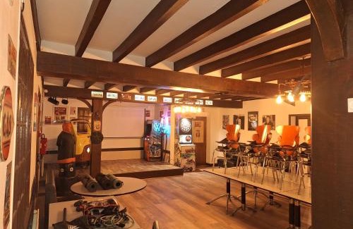 Saint-Brisson-sur-Loire House | gîte de l'Olivier, auberge de saint Brisson