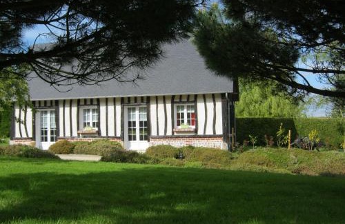 Brunville House | Gîte des Pins Penchés