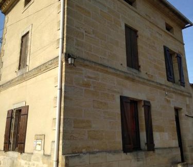 Saint-Philippe-dAiguille House | Gîte l'Antre Vous