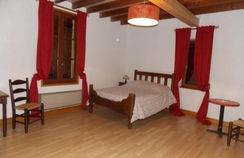Saint-Philippe-dAiguille House | Gîte l'Antre Vous