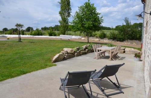 Mortagne-sur-Sevre House | Gîte "La Grange" 5 personnes proche du Puy du Fou avec piscine