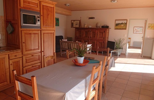 Simeyrols Apartment | Gîte La Rotonde in nature, close to Sarlat, Dordogne, for 2-6 pers.