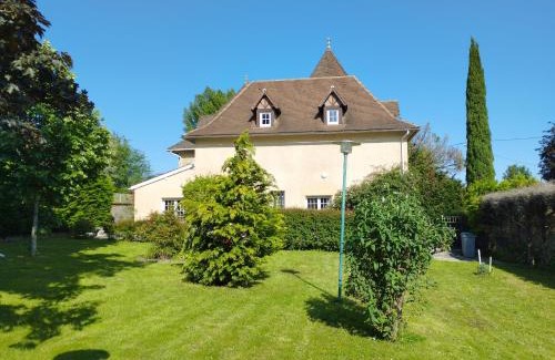 Lacapelle-Marival Apartment | Gîte "La Sérénité Marivaloise" capacité jusqu'à 12 pers