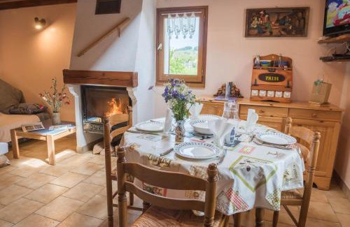 Le Bleymard House | Gîte "Le Mas d'Hillaire" 2/4 personnes à Saint Jean du Bleymard
