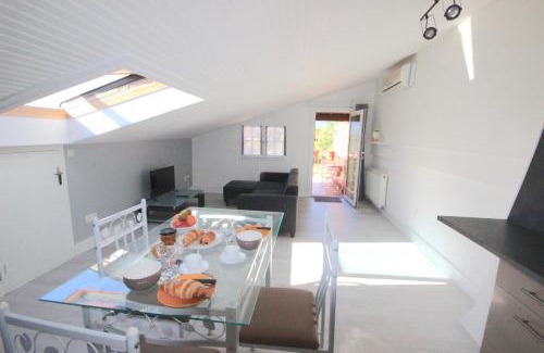 Ille-sur-Tet Apartment | Gîte les Lauriers des orgues d'Ille - la Sybille