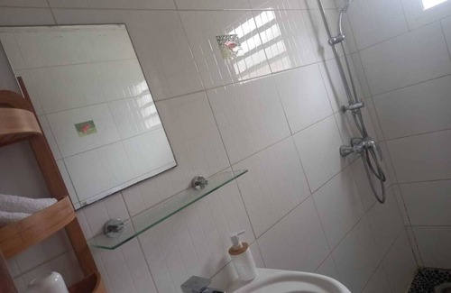 Capesterre-Belle-Eau House | Gîte Marbre, Avec Piscine, Proche des Chutes du Cabet, Capacité 3 Personnes