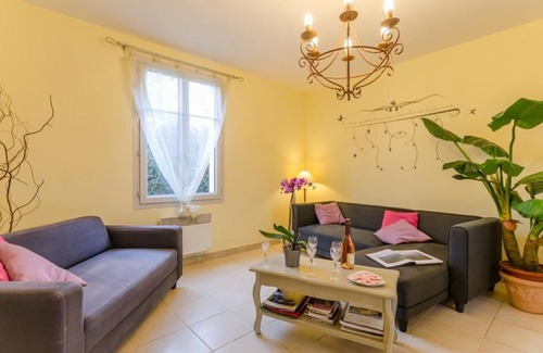 Mathaux House | Gîte Mathaux, 4 pièces, 8 personnes - FR-1-543-150
