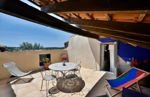Lussan Apartment | Gîte Pina - Gîte avec piscine partagée