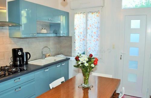 Montlouis-sur-Loire House | Gîte près de Tours au cœur des Châteaux de la Loire avec jardin et WIFI - FR-1-381-436