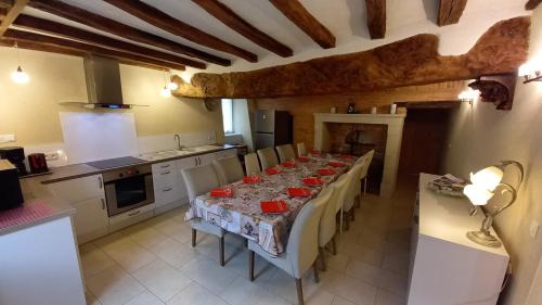 Montreuil-Bellay Apartment | Gîte Saumurois 7 personnes