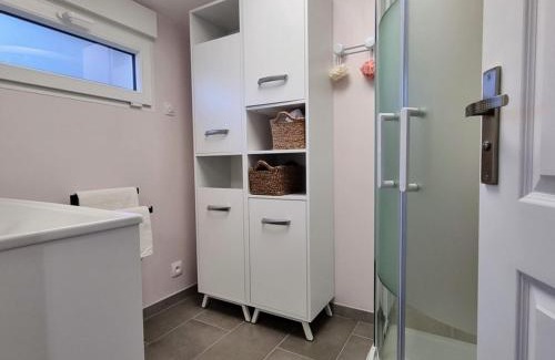 Preux-au-Bois House | Gîte tout inclus avec jardin clos, terrasse privative, proche forêt et randonnées, 1 chambre, 1 canapé-lit - FR-1-510-168