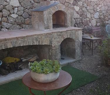 Saint-Andre-de-Majencoules Bed & Breakfast | GîteSPAPiscineCVN