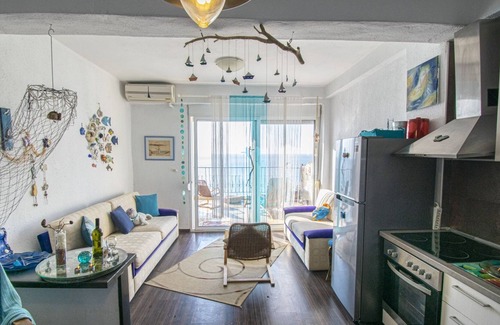 Siviri Apartment | G & J on the Sea Cozy Apartment by Travel Pro Services