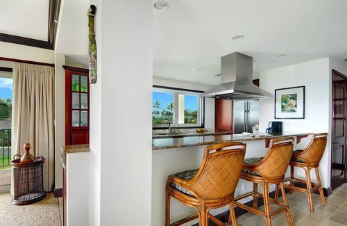 Wailua Condo | G301- Extra Large Floor Plan - Ocean View Corner Suite in Kapaa Steps to Beach!