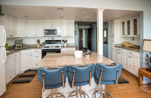 Gearhart Condo | G616 1st Floor 2 Bedroom Gearhart House No Cleaning fees