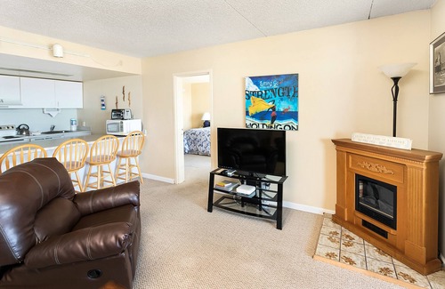 Gearhart Condo | G660 2 bedroom 3rd floor end unit PET FRIENDLY No Cleaning Fees