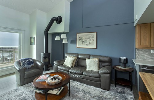 Gearhart Condo | G697 1 Bedroom Loft 4th Floor Top Floor No cleaning fees