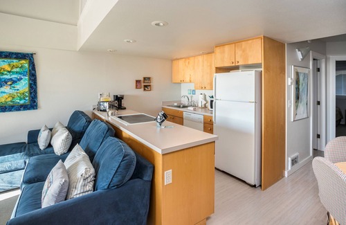 Gearhart Condo | G703 1.5 Bedroom 4th floor No cleaning fees