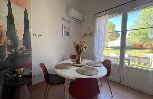 Gallargues-le-Montueux House | Gabin sous les Oliviers