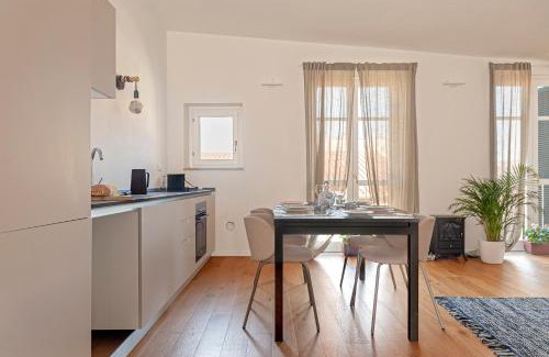 Venezia Nuova Apartment | Gabrielles Roof New Modern Apartment