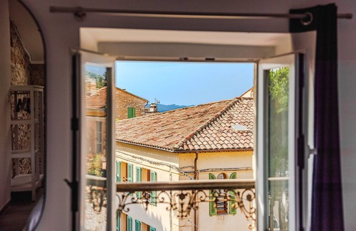 Tourrettes-sur-Loup Ski Chalet | Gaby's House – Heart of Tourrettes-sur-Loup