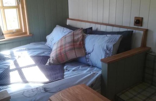 Buckland Newton House | Gaggle of Geese Pub - Shepherd Huts & Bell Tents