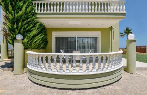 Kato Gouves Villa | Gaia Luxury Villa in Crete