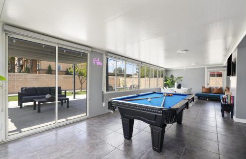 Southwest Anaheim House | Galactic Getaway Close to Disney with Pool and Games