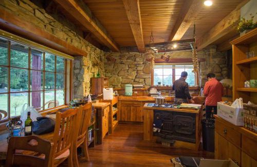 Burkes Pass House | Galexy Lounge
