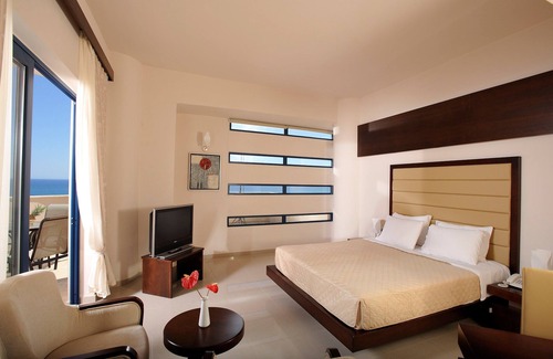 Kato Stalos Resort | Galini Sea View