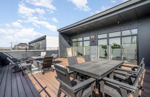 Inglewood House | Gallatin Retreat-Private Balcony-In East Nashville