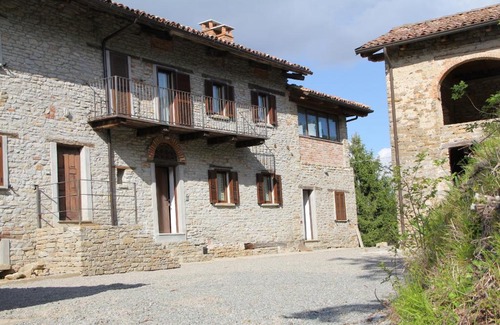 Loazzolo Ski Chalet | Galleani Country House