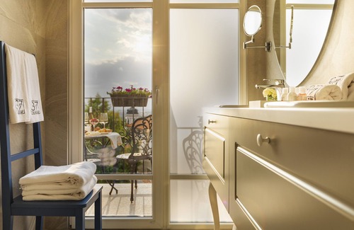 Plovdiv Old Town Hotel | Gallery 37 Powered by ASTON