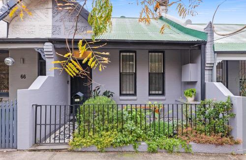 Newtown House | 'Gallery Getaway' Newtown - Alexandria Creative Hub