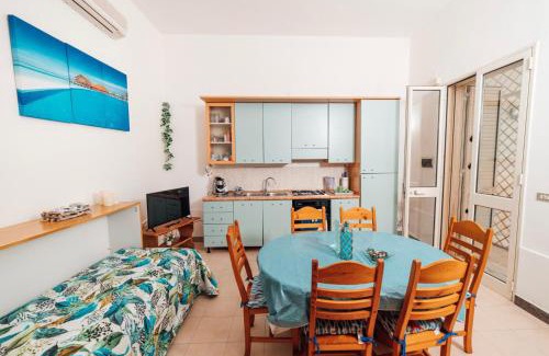 Rivabella Apartment | GALLIPOLI 30 METRI DAL MARE 6 posti letto e WiFi