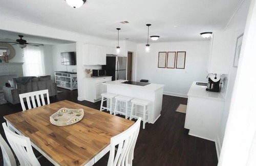 Galveston House | Galveston Getaway with Spacious Backyard