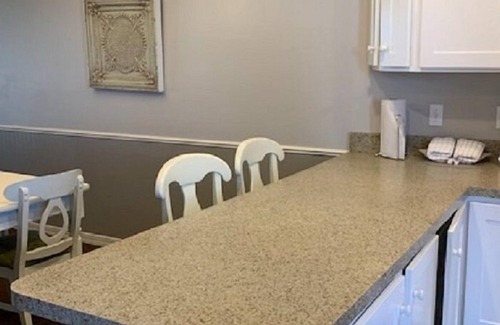 Galveston Villa | Galveston,TX~2/2 Kitchen~SLPS 6:Mini Golf/Outdoor Games,Swimming Pool,Grill+More