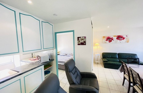 Forges-les-Bains Apartment | Gambetta: Attractive apartment 350 meters from the spa (parking)