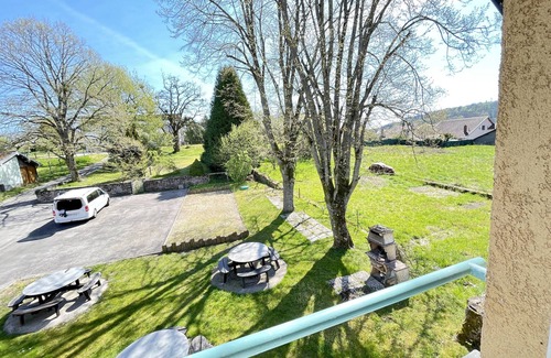 Forges-les-Bains Apartment | Gambetta: Attractive apartment 350 meters from the spa (parking)