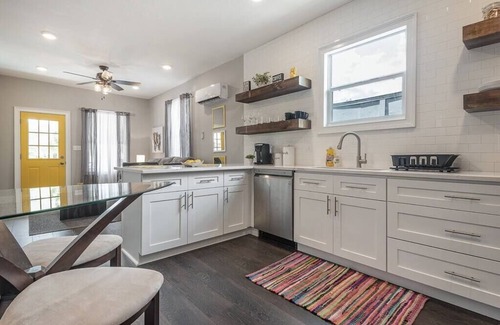 Historic Ybor Apartment | Gambino Getaway - 1/1 Apt in Historic Ybor City
