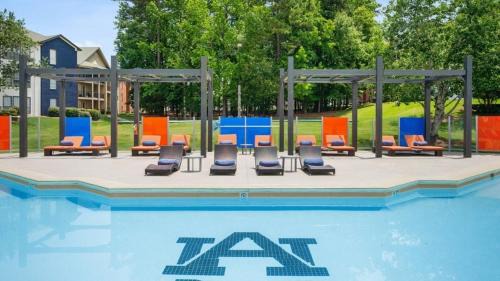Auburn House | Game Day Specials! Auburn Stay & Play