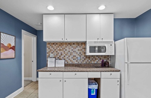 Albrightsville House | Game Room & A/C | Dog-Friendly Stay with Hot Tub