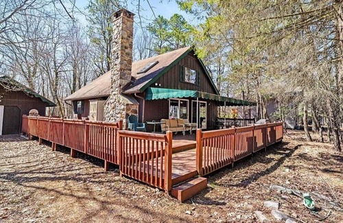 Lake Harmony Estates Cabin | Game Room, Exclusive Beach Access, Firepit, Plenty of Entertainment Space
