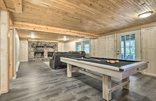 Lake Harmony Estates House | Game Room, Fire Pit and Deck Spacious Poconos Home!