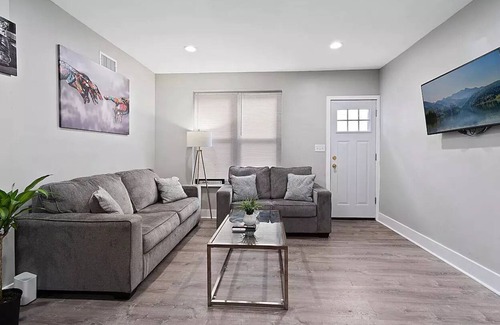 South Philadelphia House | Game Room Gem near Downtown Philadelphia