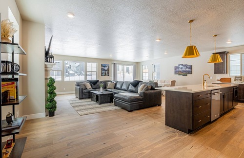Park City House | Game Room, Pool Table, Year-Round Recreation! Park CIty Silver Creek 6805