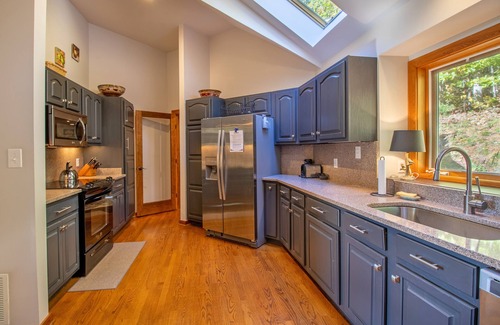 Nellysford House | Game Room, Sauna, Bonus Apartment Near Wintergreen Resort!