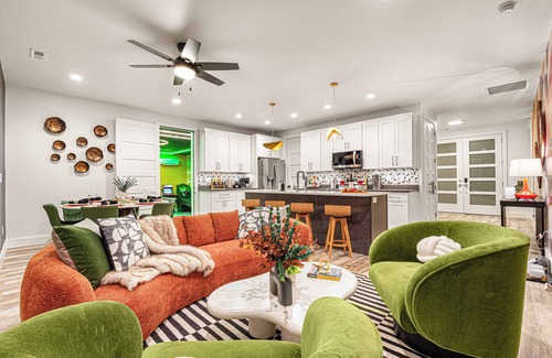 Leicester House | Game Room + Spa Stay, Sauna, Hot Tub, Dogs OK