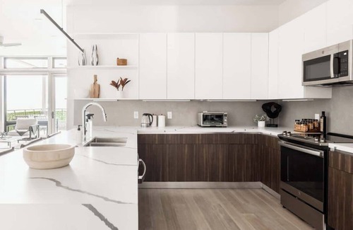 Jefferson Park Condo | Gameday Oasis | Private Balcony | Jefferson Park