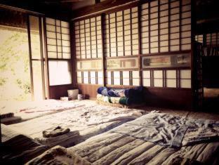 Iwaki House | GAMP HOUSE がんぷはうす 江戸農家古民家ホステル Old Folk Farm Hostel